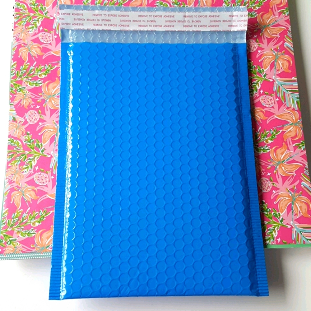 25 pcs Blue Bubble Mailers 7"x10.25" Inside